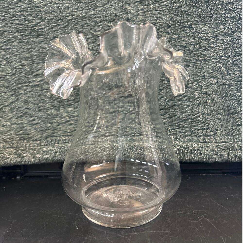 Uranium Glass Vase Ruffled Ridge Molded Base Pontil Mark Bright Glow